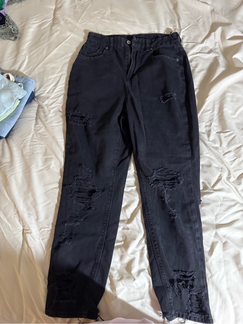 American Eagle Outfitters Black Distressed Boyfriend Jeans